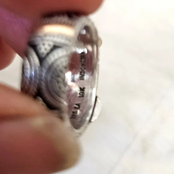 Ring - Picture 3 of 3